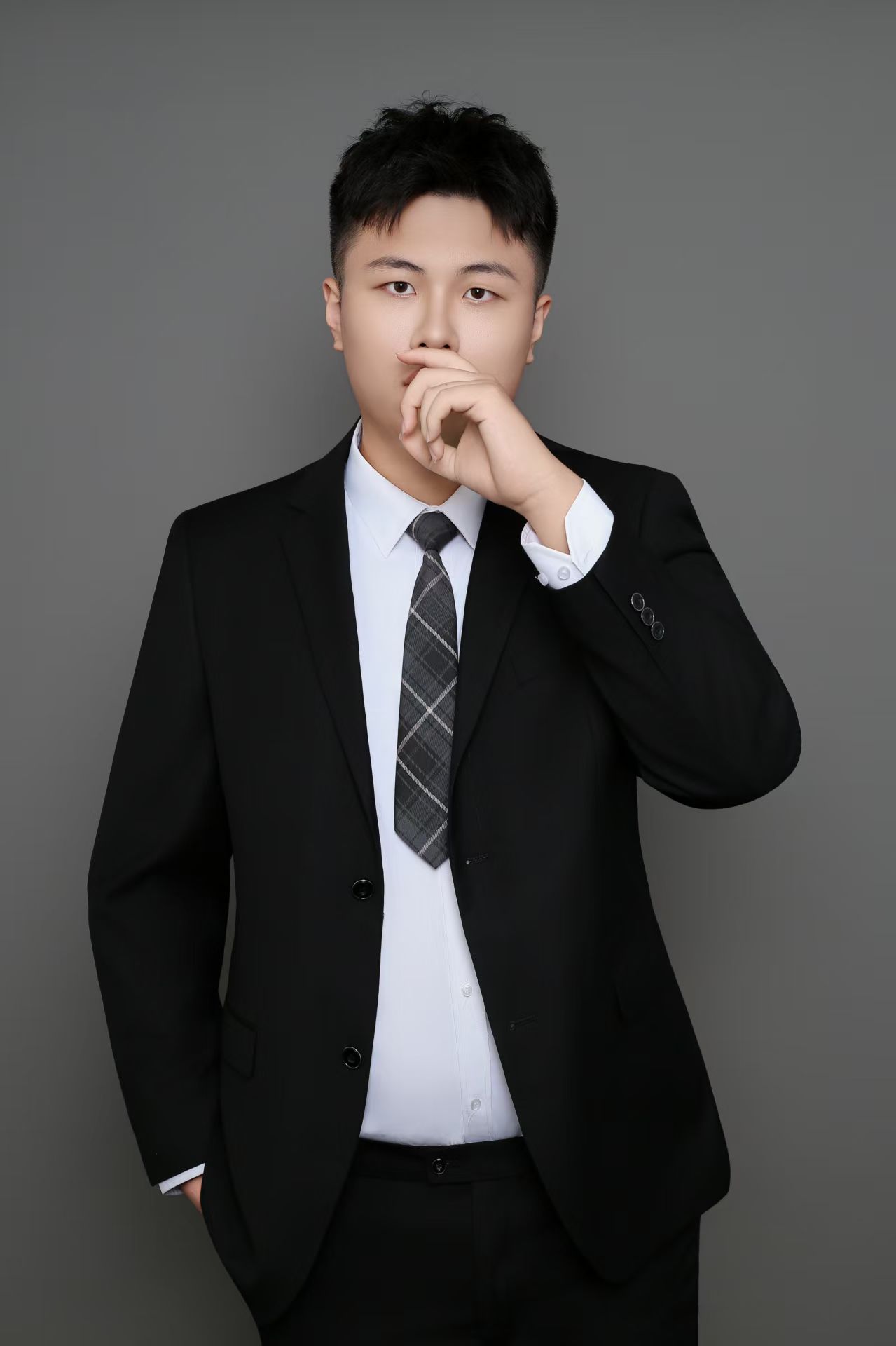 缪毅翔